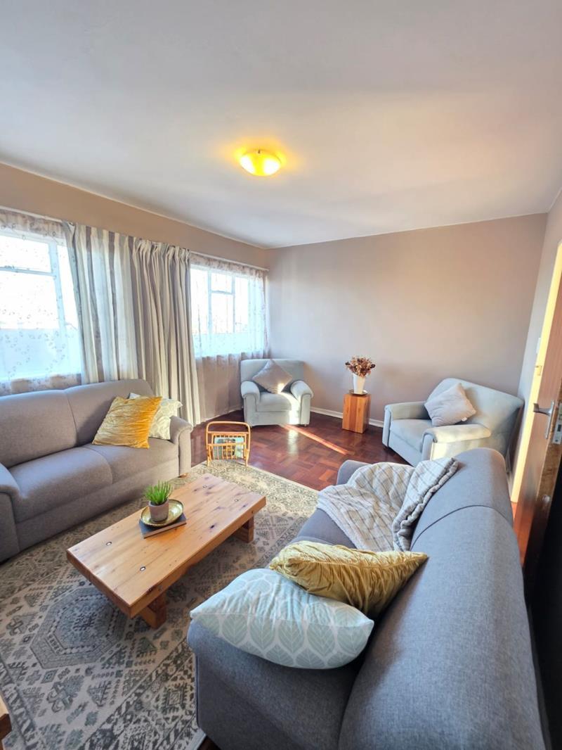 2 Bedroom Apartment in Sydenham