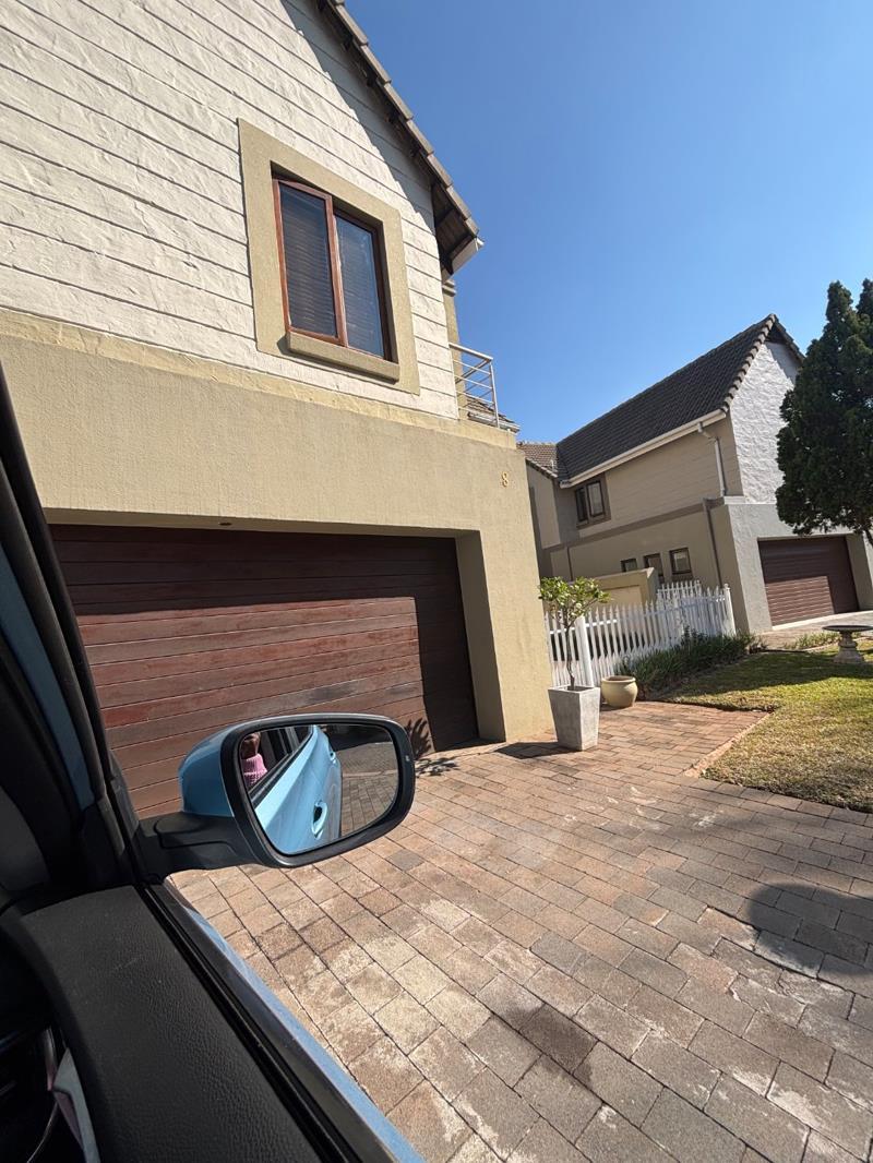 3 Bedroom Townhouse in Zwartkop Golf Estate