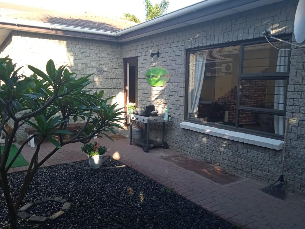 4 Bedroom House in Table View