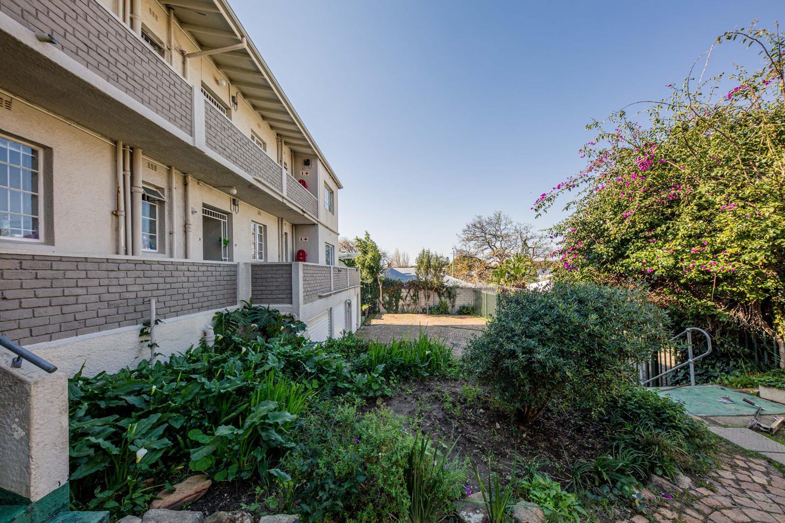 2 Bedroom Apartment in Rondebosch