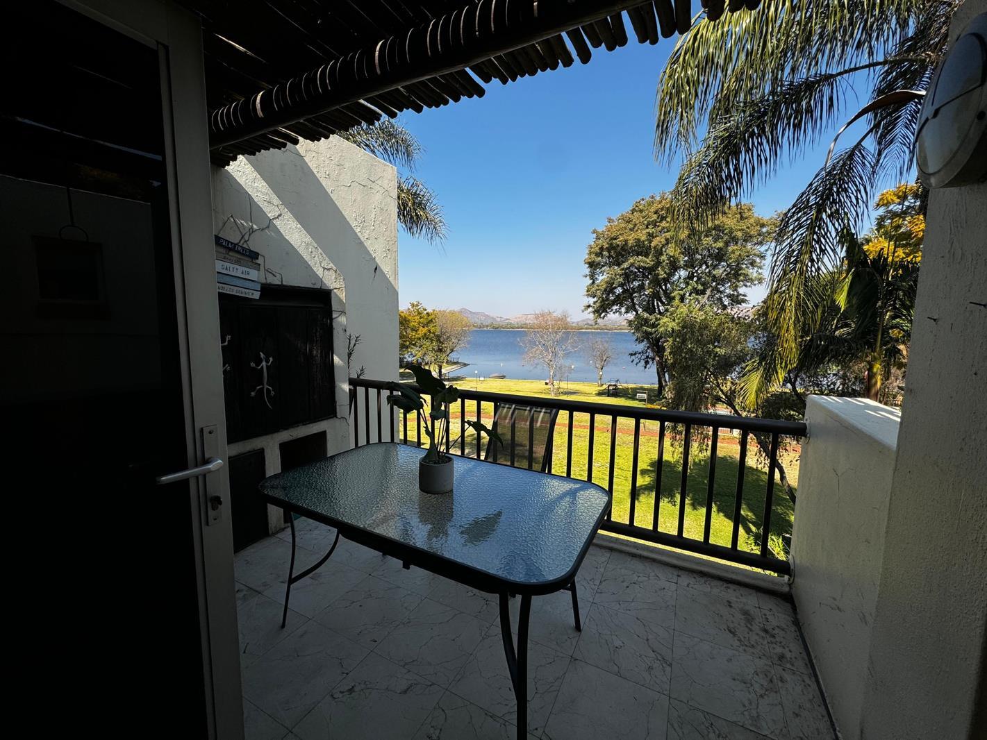 2 Bedroom House in Hartbeespoort Dam