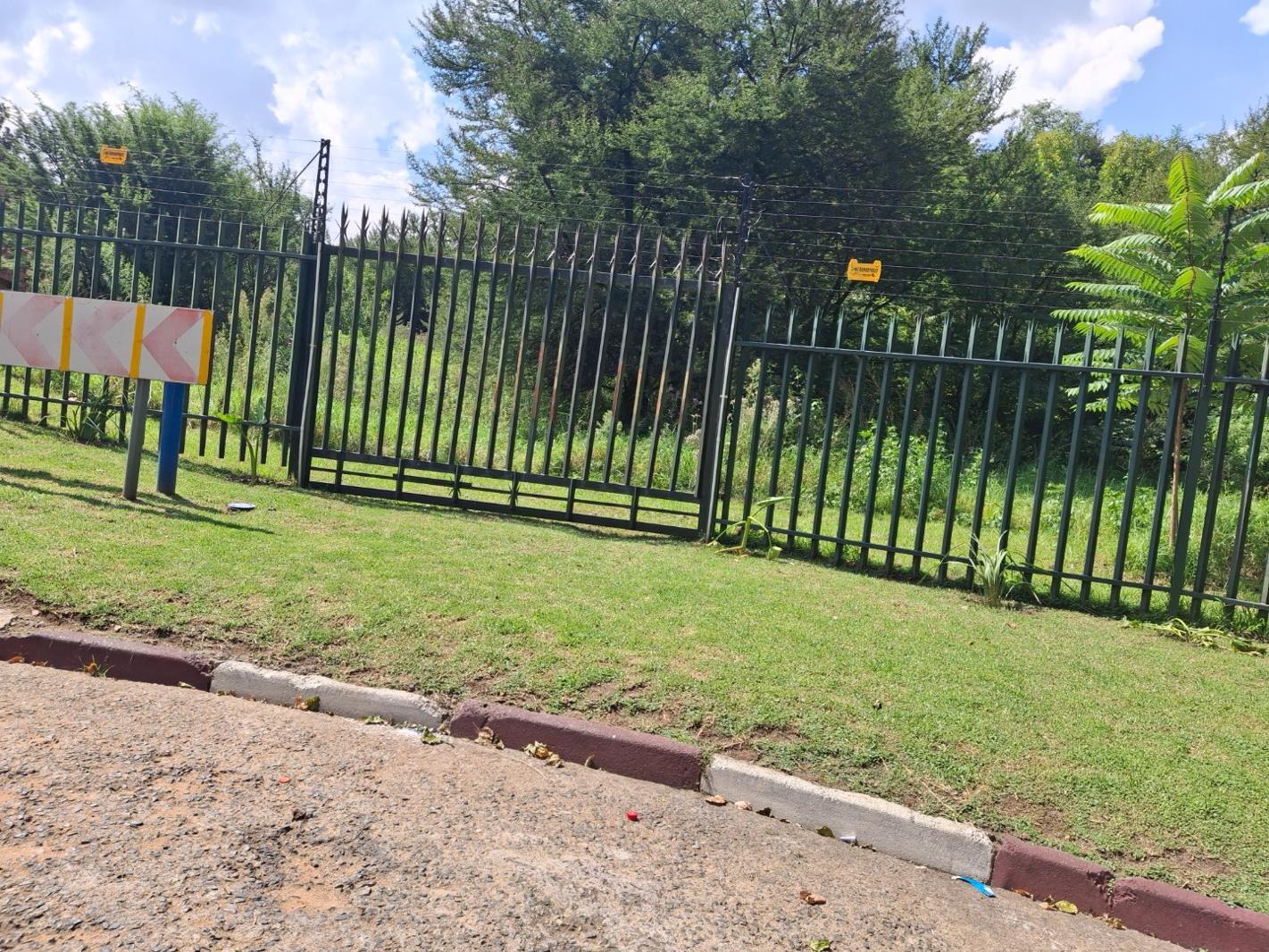 1.3 ha Land available in Southcrest