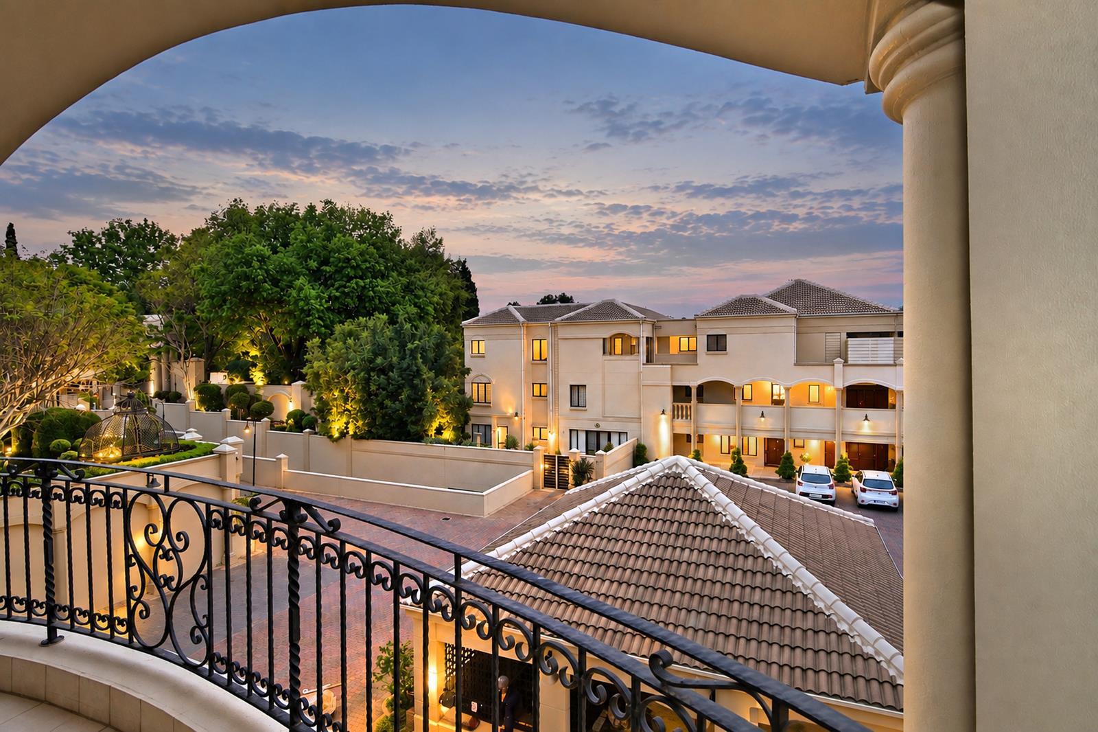 3 Bedroom Apartment in Hyde Park