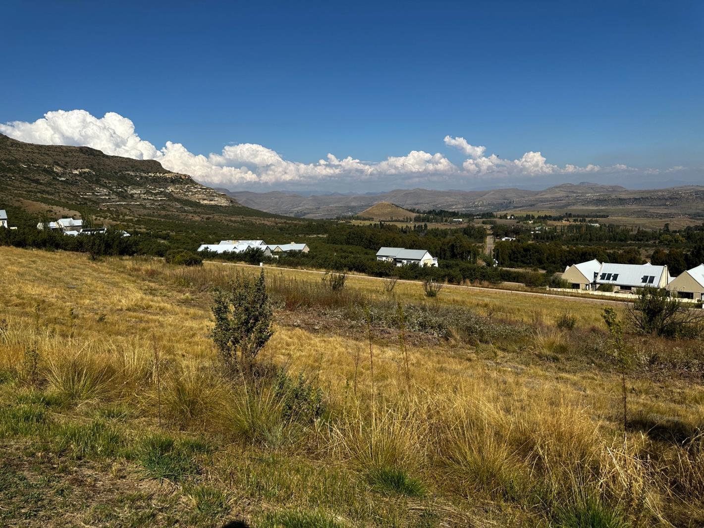 1 398 m² Land available in Clarens