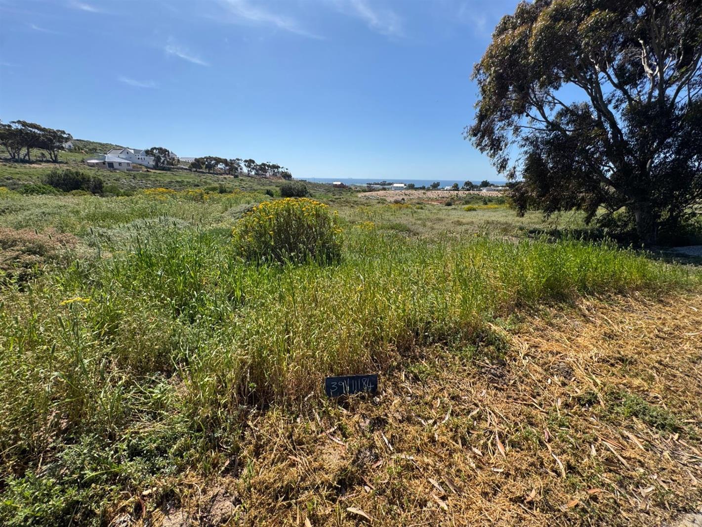 415 m² Land available in St Helena Views