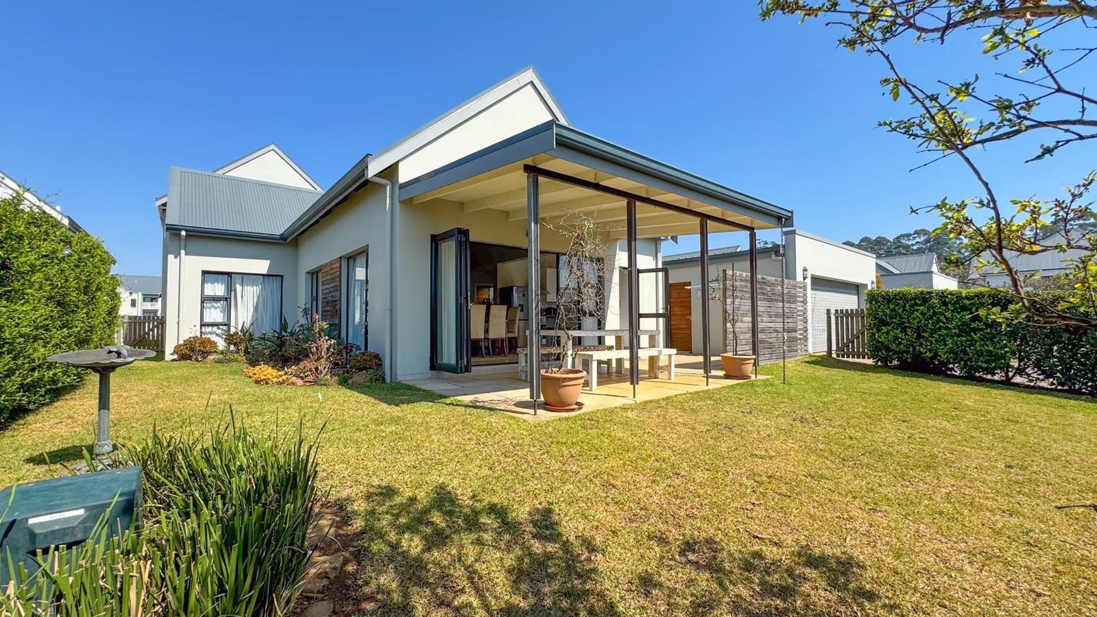 3 Bedroom Townhouse in Emberton Estate