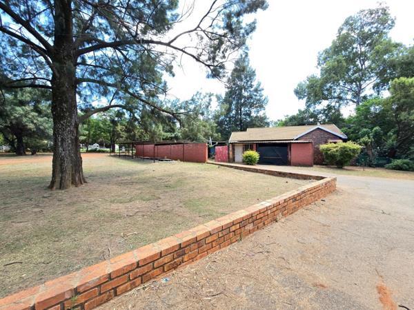 10 Bedroom House in Golf View