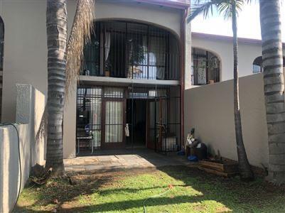 3 Bedroom Duplex in Lynnwood Ridge