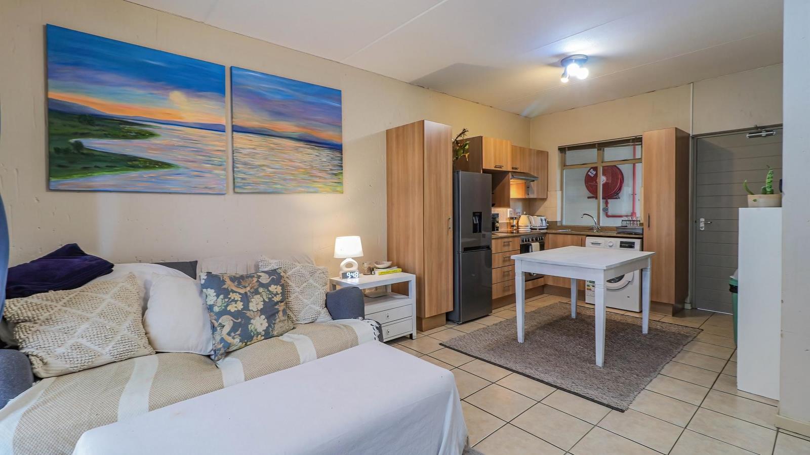 2 Bedroom Apartment in Lonehill