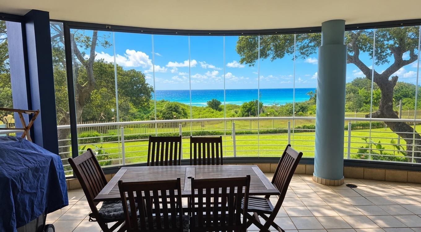 4 Bedroom Apartment in Manaba Beach