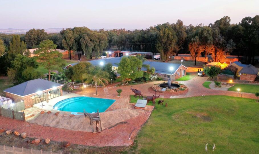 5 Bedroom House in Valley Settlements AH