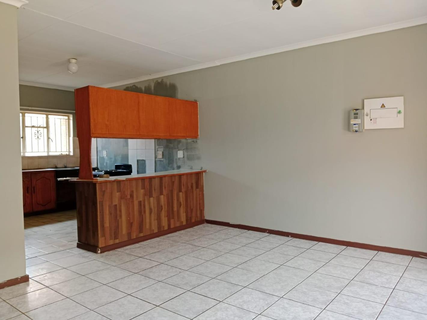 2 Bedroom Apartment in Rustenburg Central