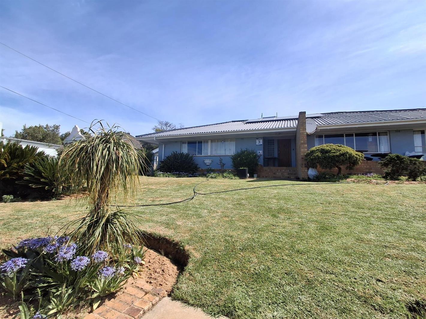 3 Bedroom House in Bergzicht