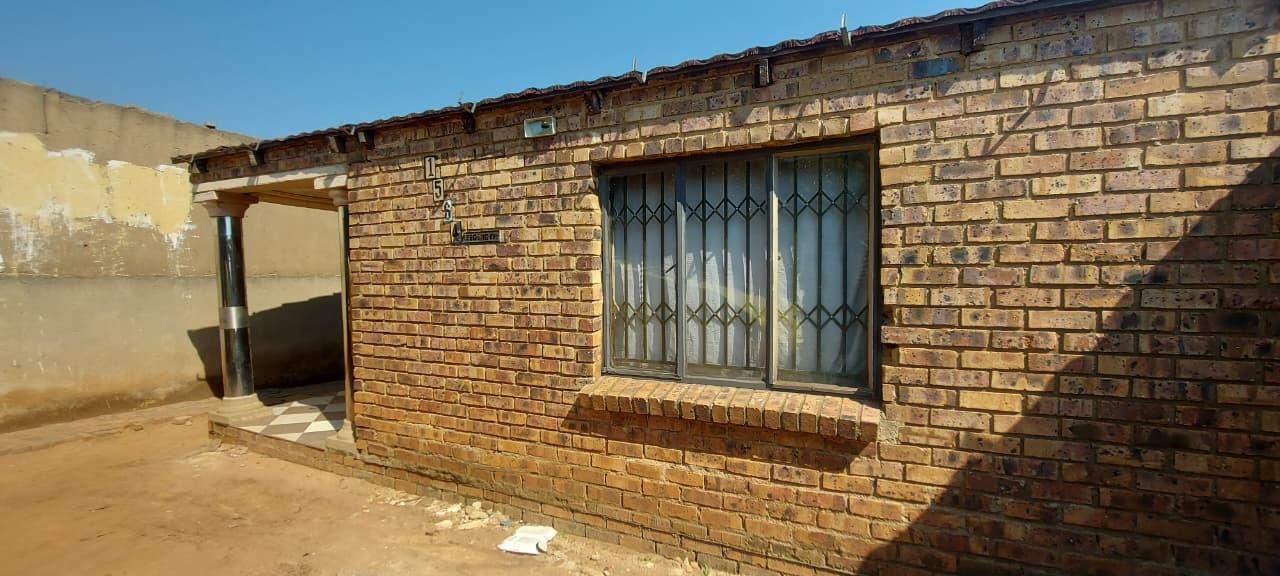 3 Bedroom House in Tembisa