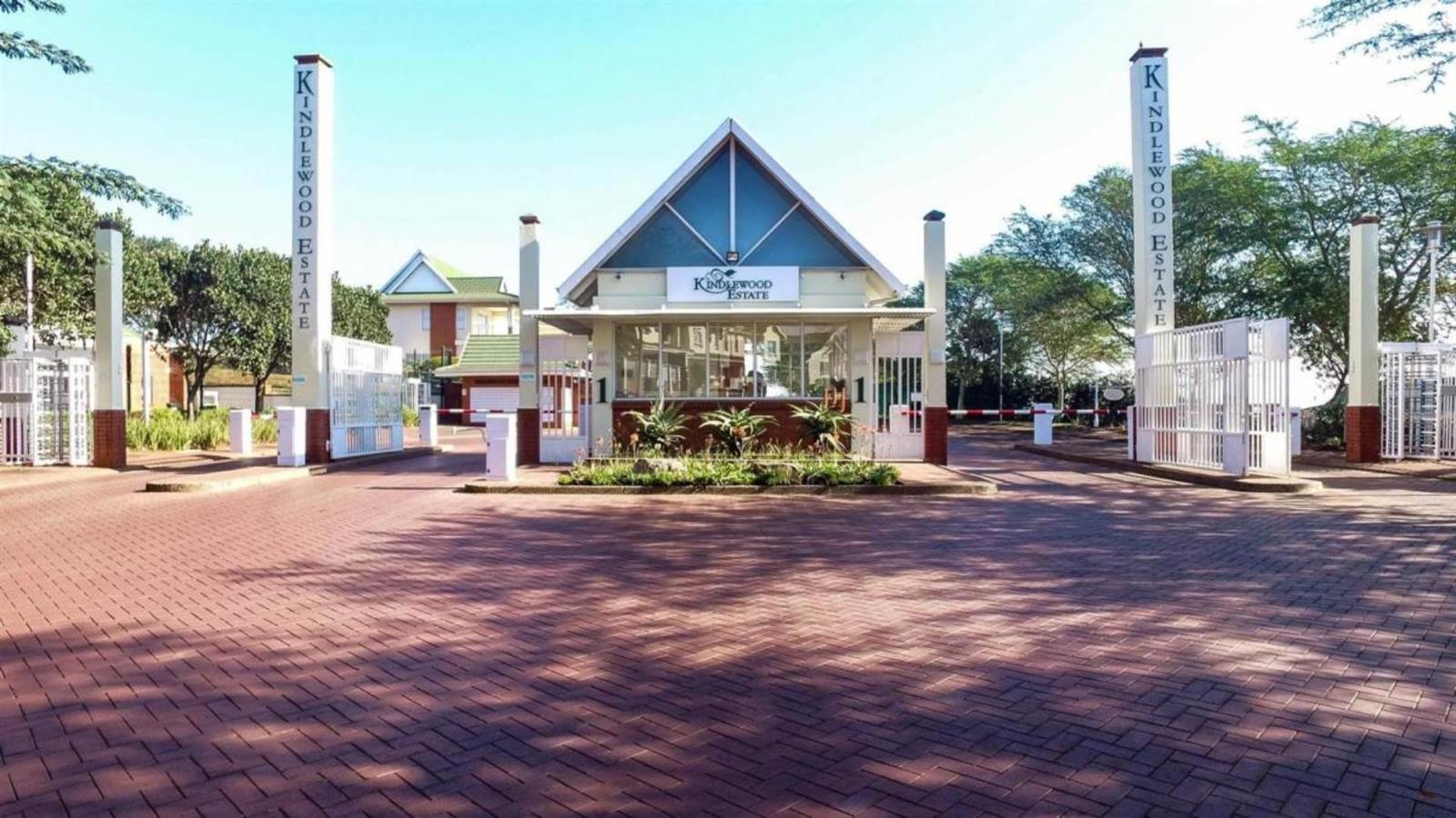 3 Bedroom Townhouse in Kindlewood Estate