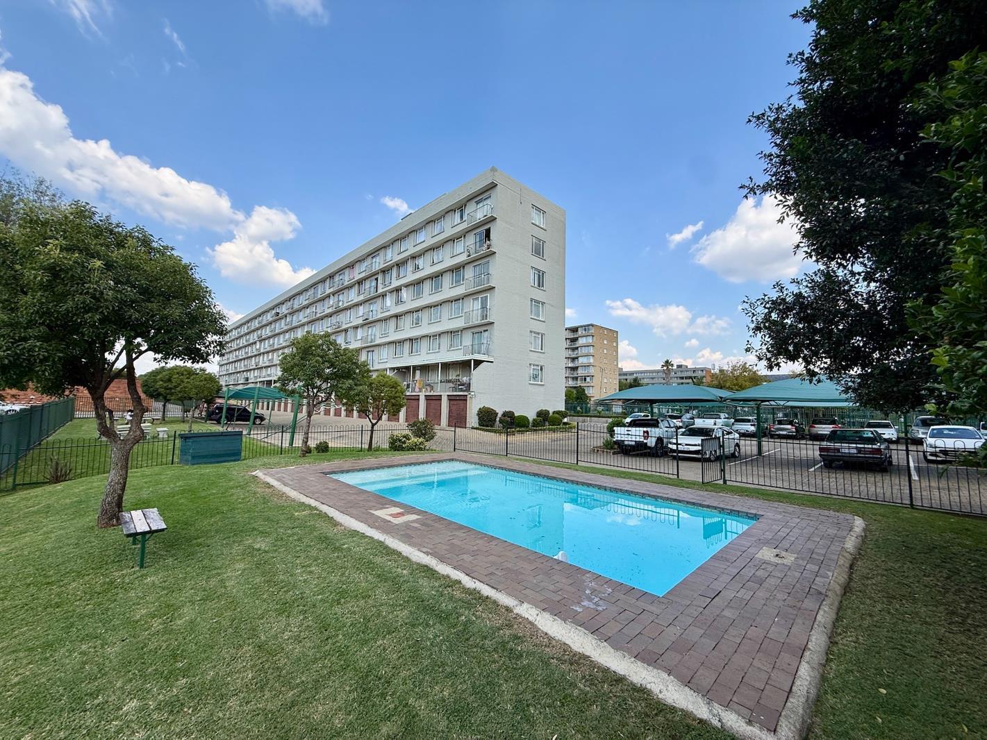 2 Bedroom Apartment in Queenswood