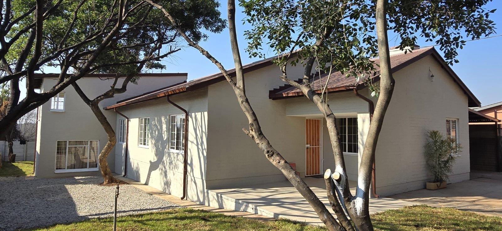 5 Bedroom House in Proclamation Hill