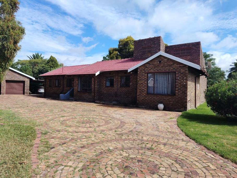 4 Bedroom House in Brackenhurst