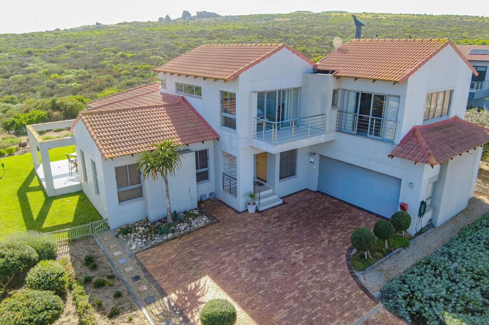 3 Bedroom House in Langebaan Country Estate