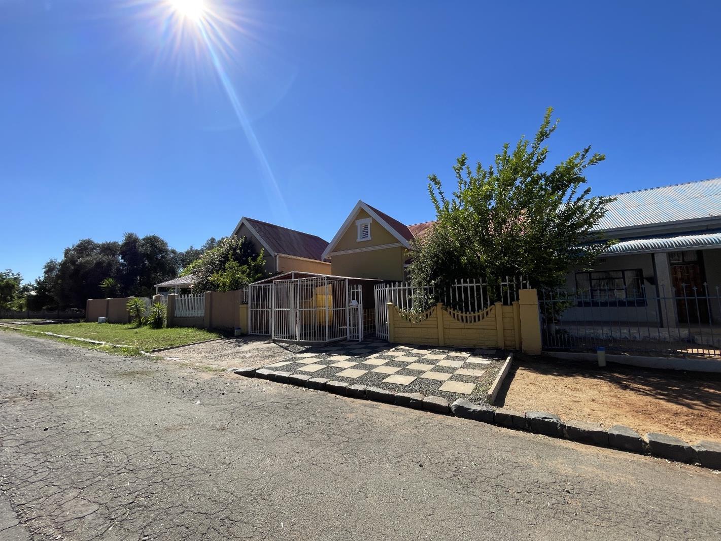 3 Bedroom House in Beaconsfield