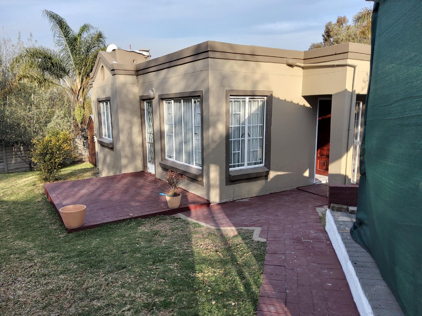 2 Bedroom Townhouse in Randpark Ridge