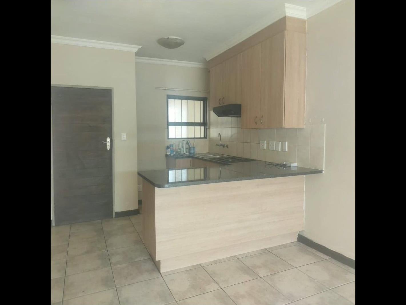 2 Bedroom Apartment in Halfway House