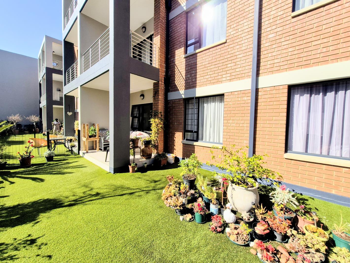 2 Bedroom Apartment in Waterkloof