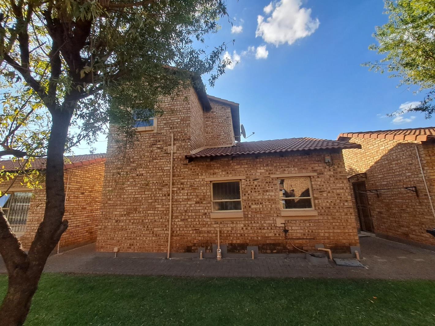 2 Bedroom Townhouse in Dawn Park