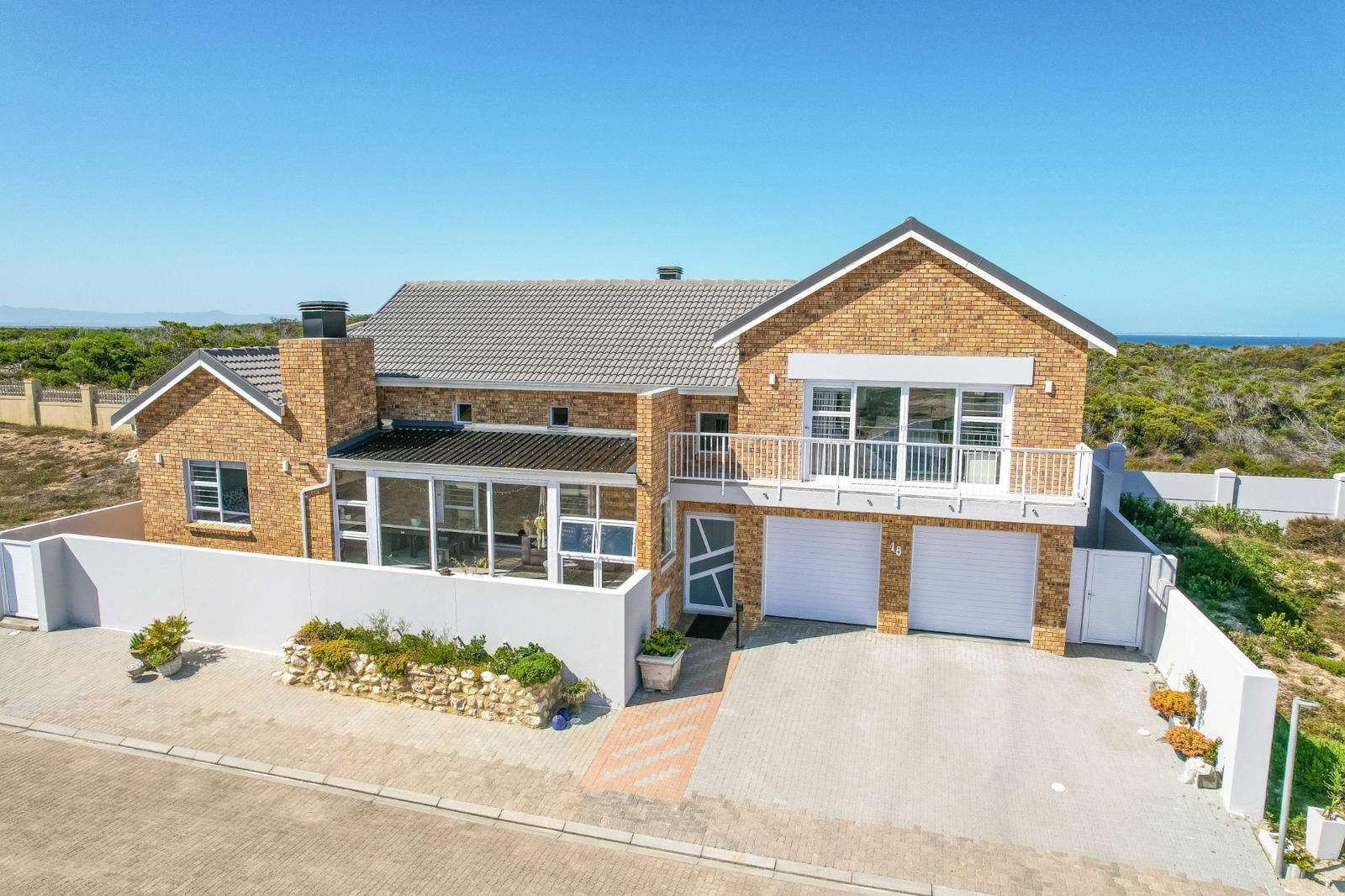 3 Bedroom House in Struisbaai