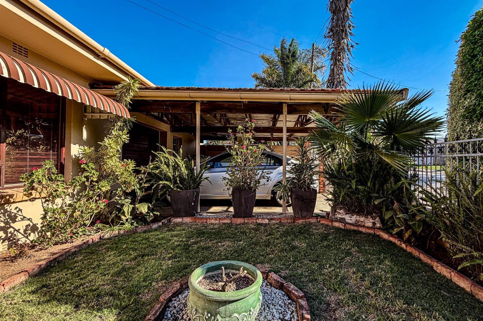 3 Bedroom House in Bothasrus