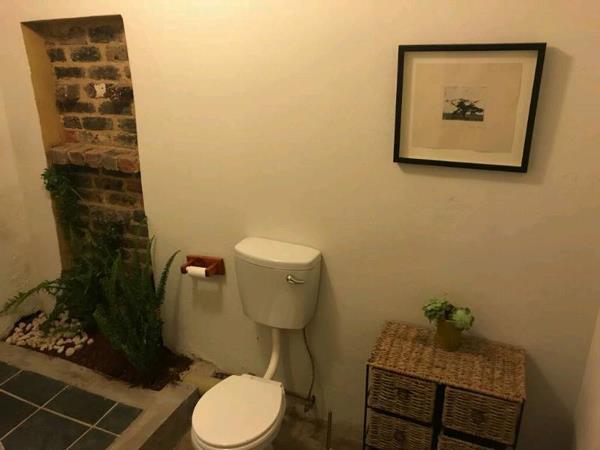 1 Bedroom Garden Cottage in Westdene