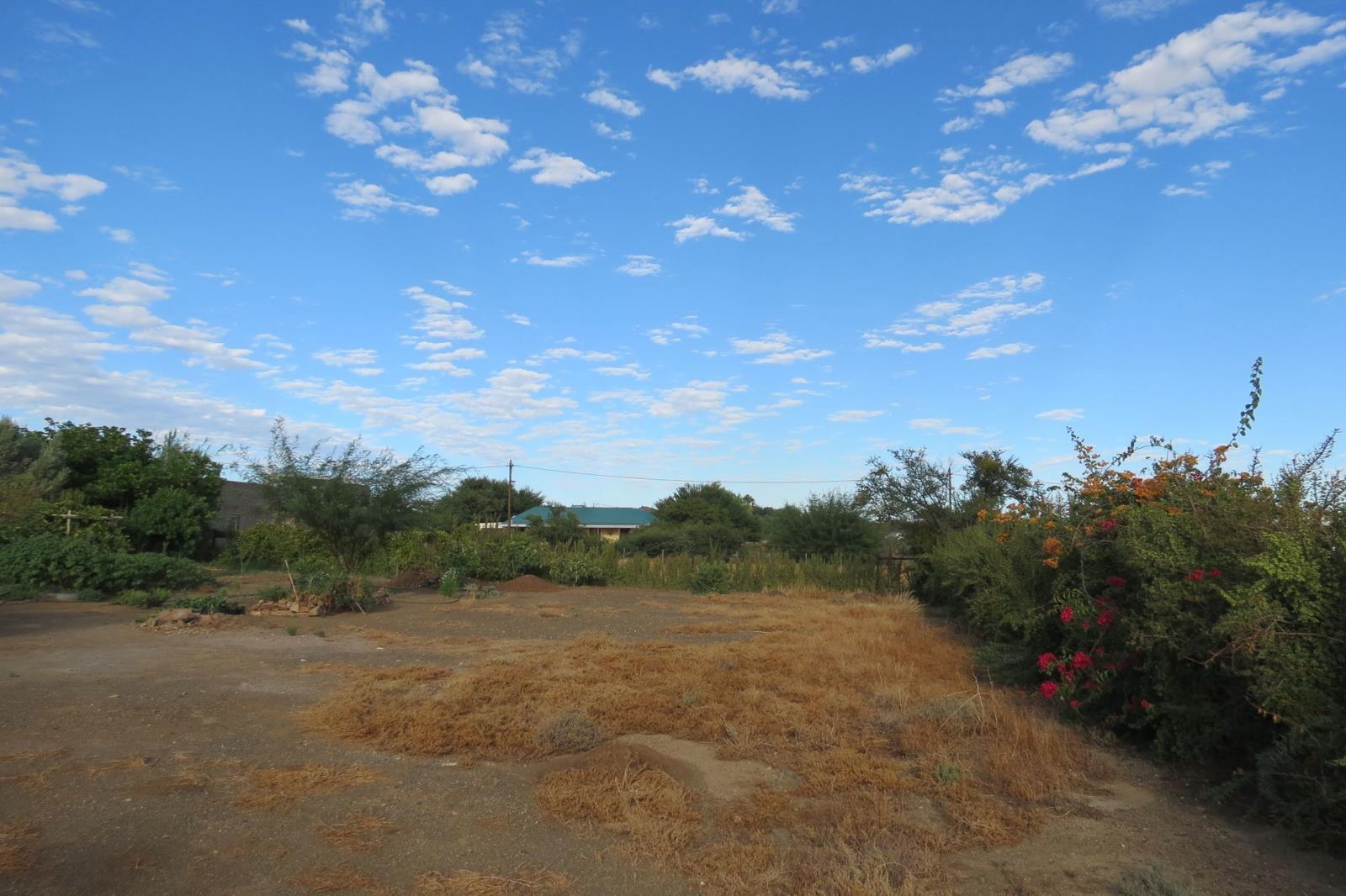 1 041 m² Land available in Prince Albert