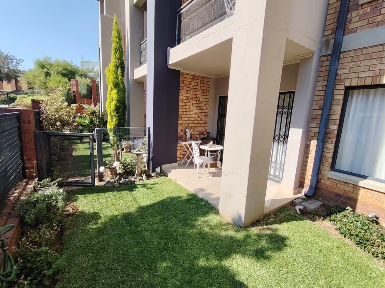 1 Bedroom Apartment in Olievenpoort