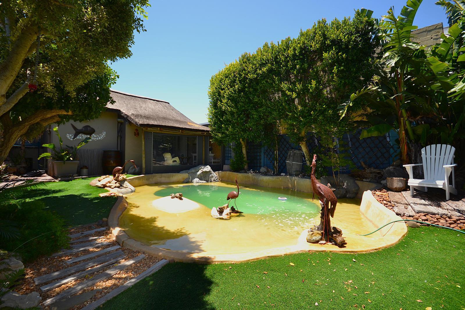 4 Bedroom House in Table View