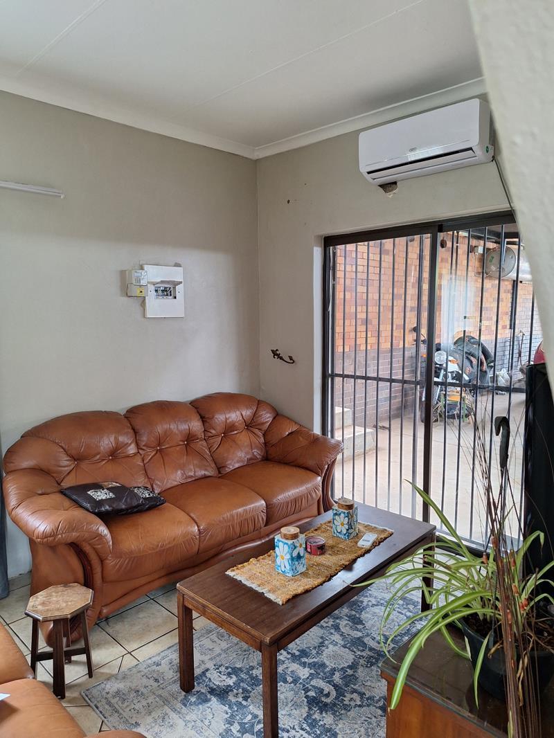 2 Bedroom Flat in Rietfontein