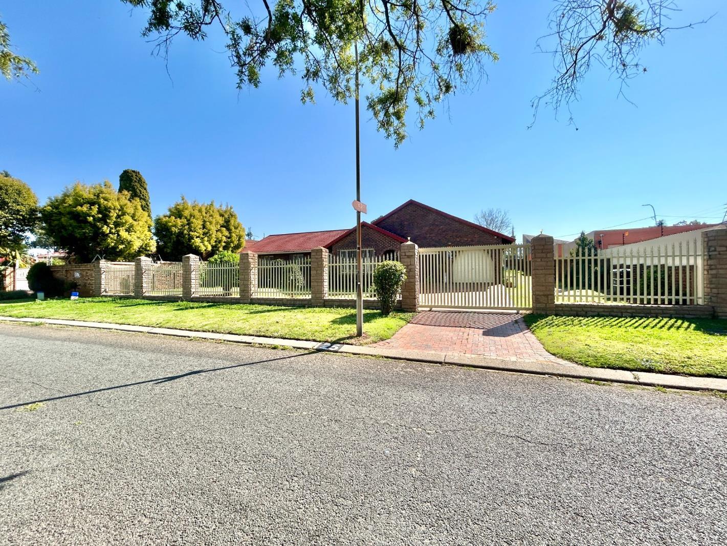 4 Bedroom House in Winchester Hills