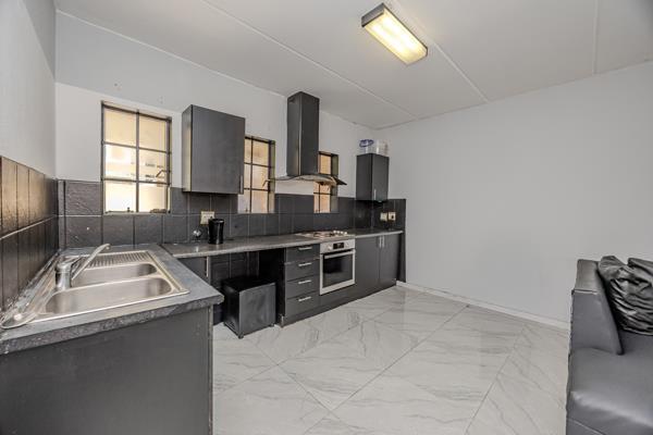 2 Bedroom Apartment in Laser Park