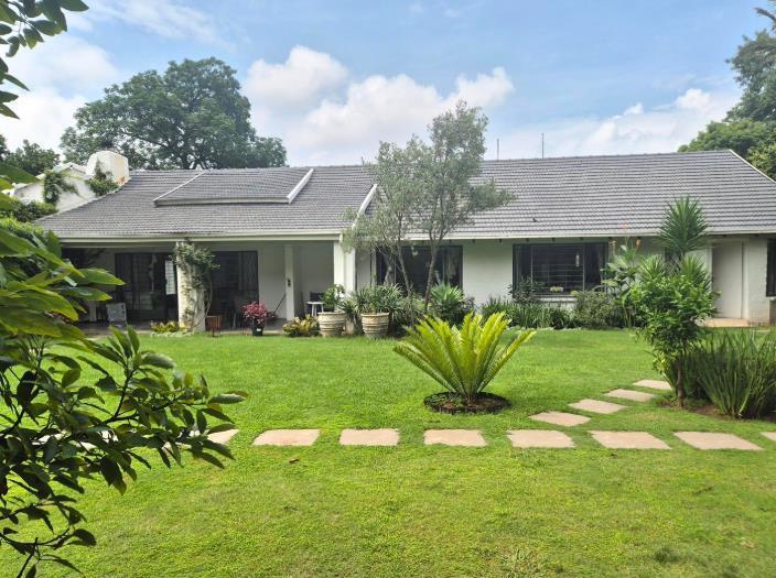 4 Bedroom House in Parktown North