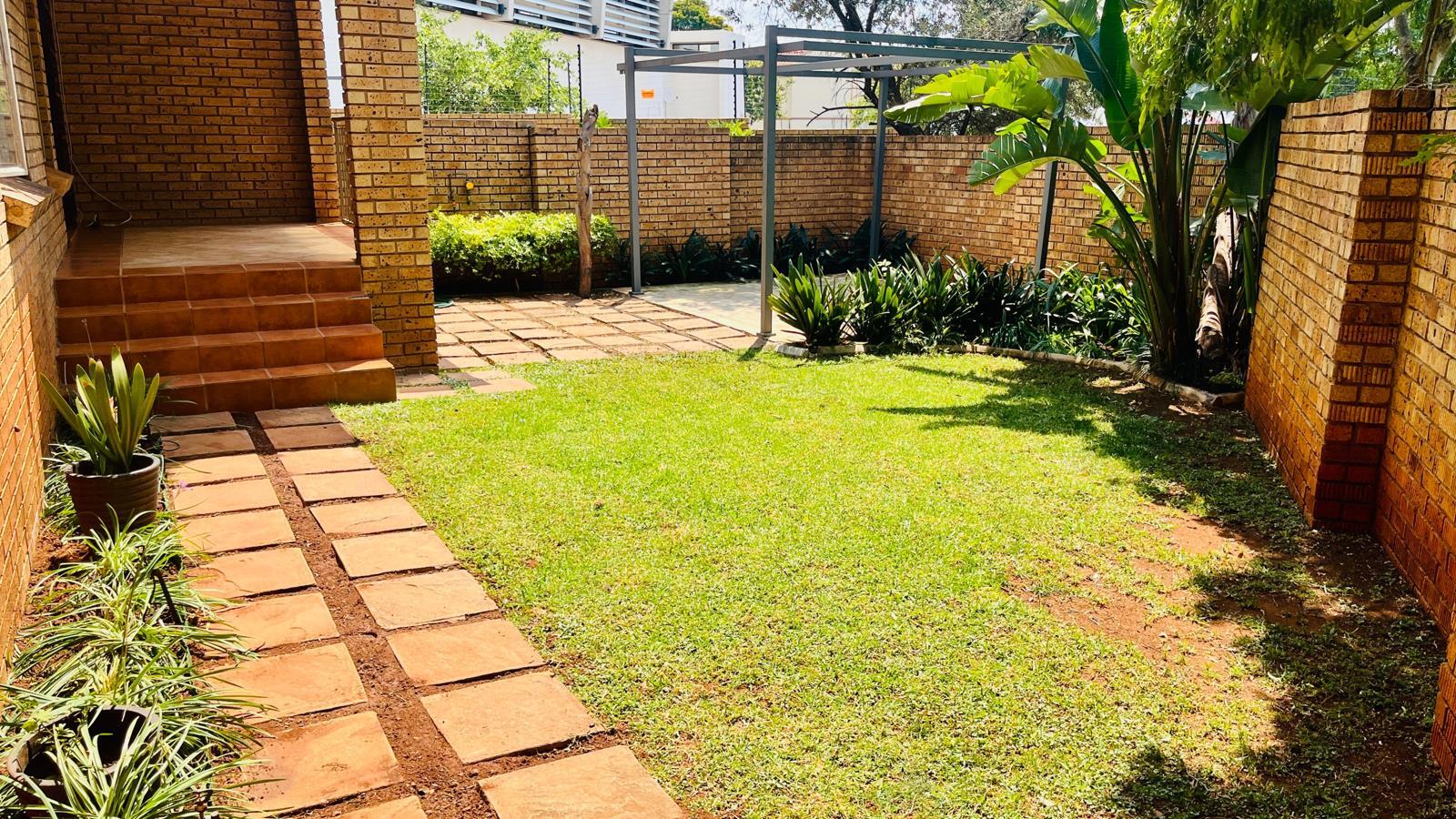 3 Bedroom Townhouse in Olympus AH