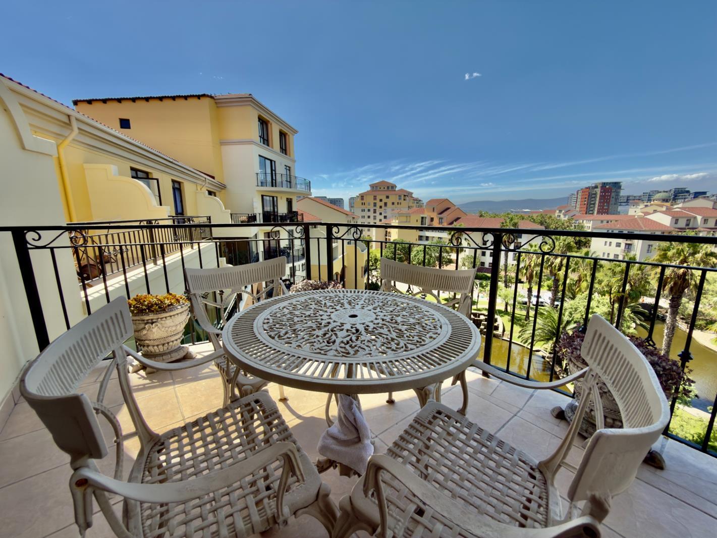 2 Bedroom Apartment in Century City