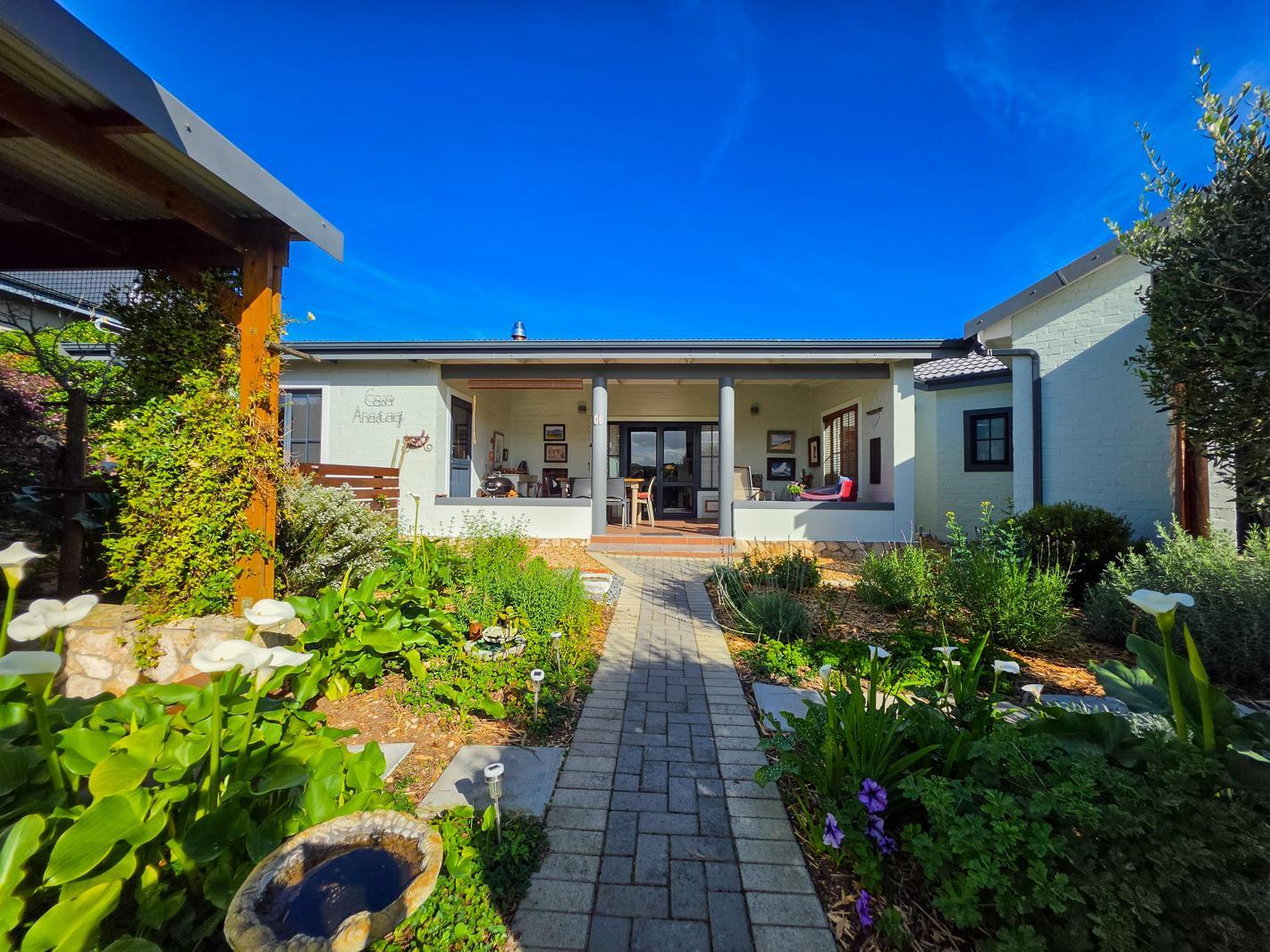 3 Bedroom House in Stilbaai Wes