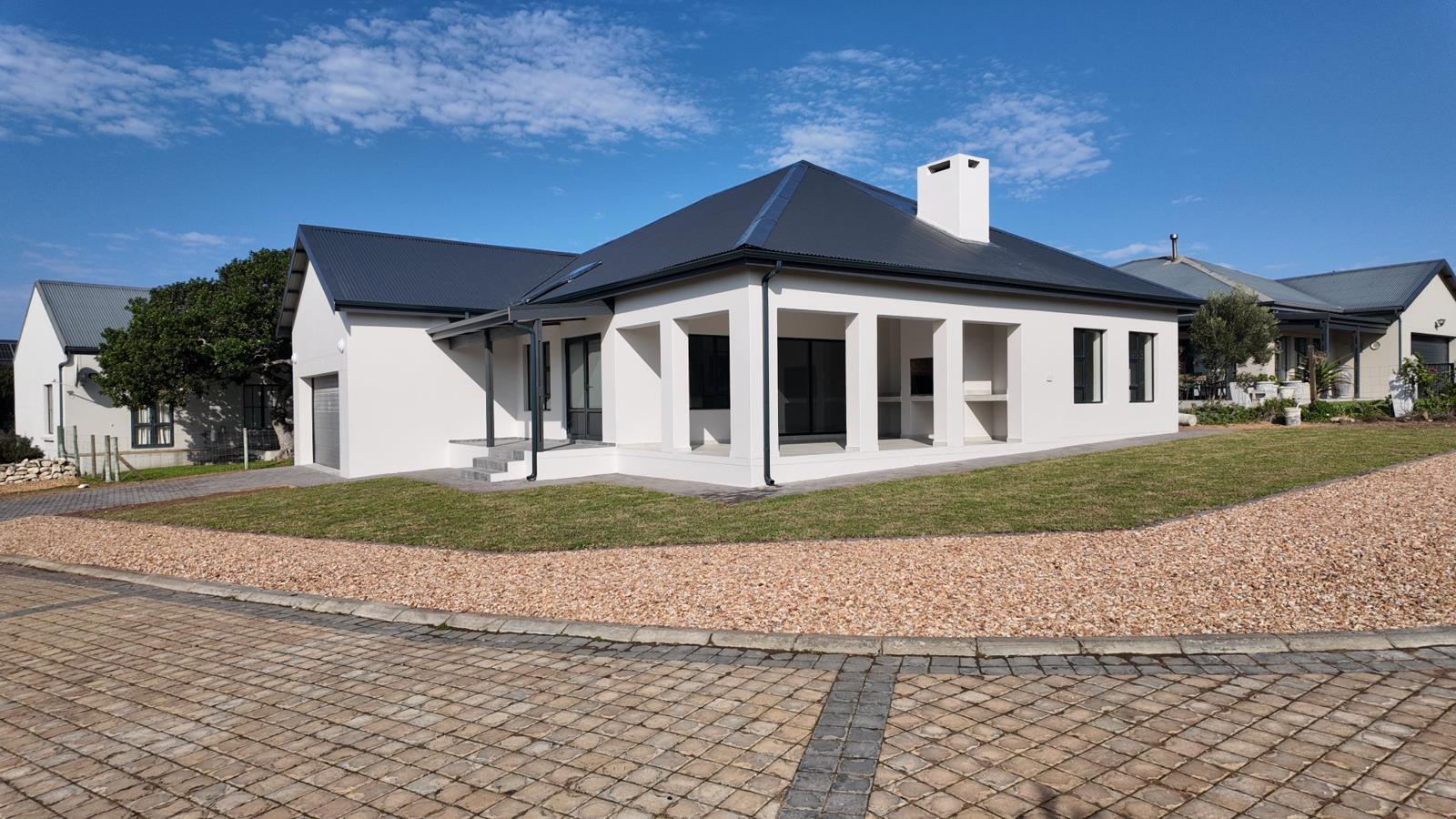 3 Bedroom House in Stilbaai Wes