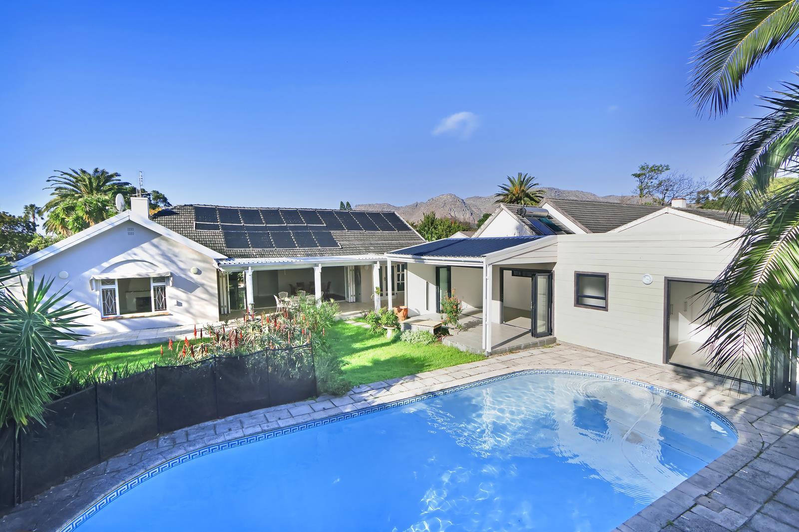 3 Bedroom House in Tokai