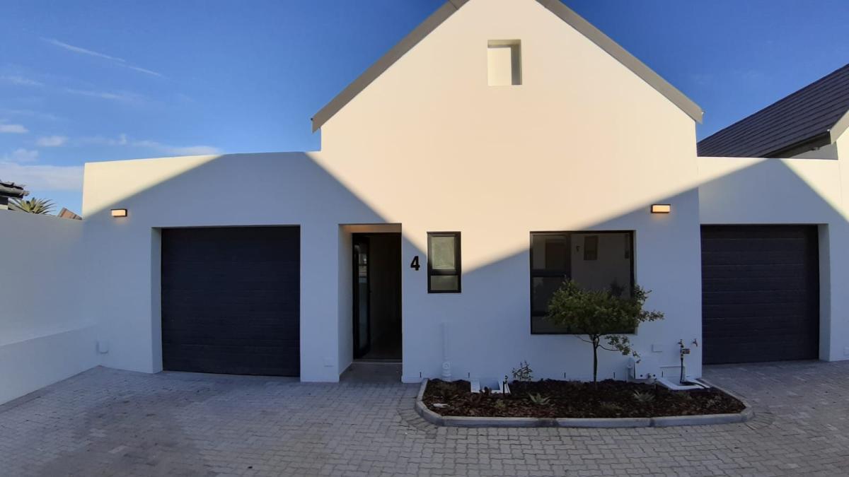 2 Bedroom Townhouse in Velddrif