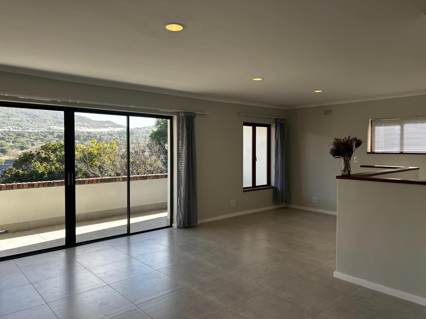 4 Bedroom House in Penzance Estate