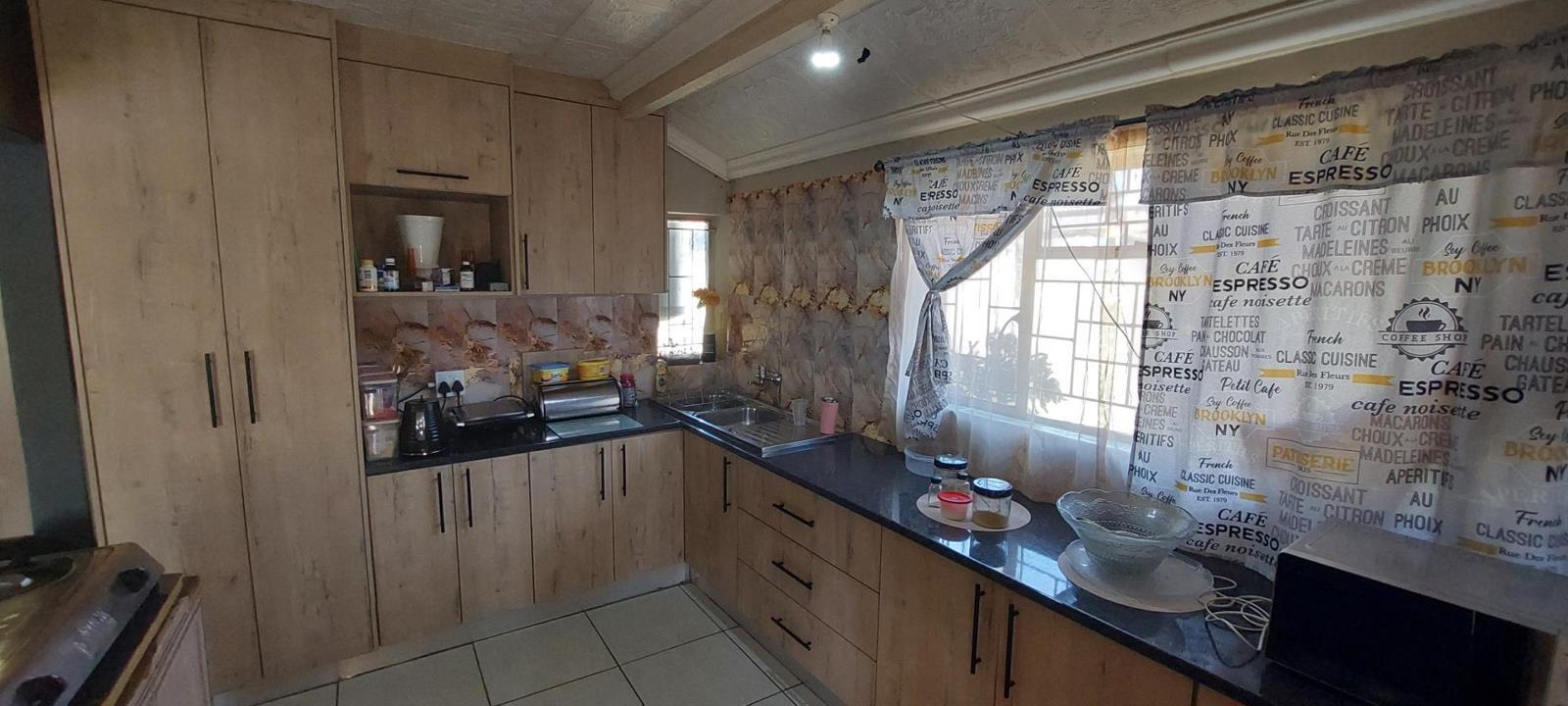 3 Bedroom House in Jan Niemand Park