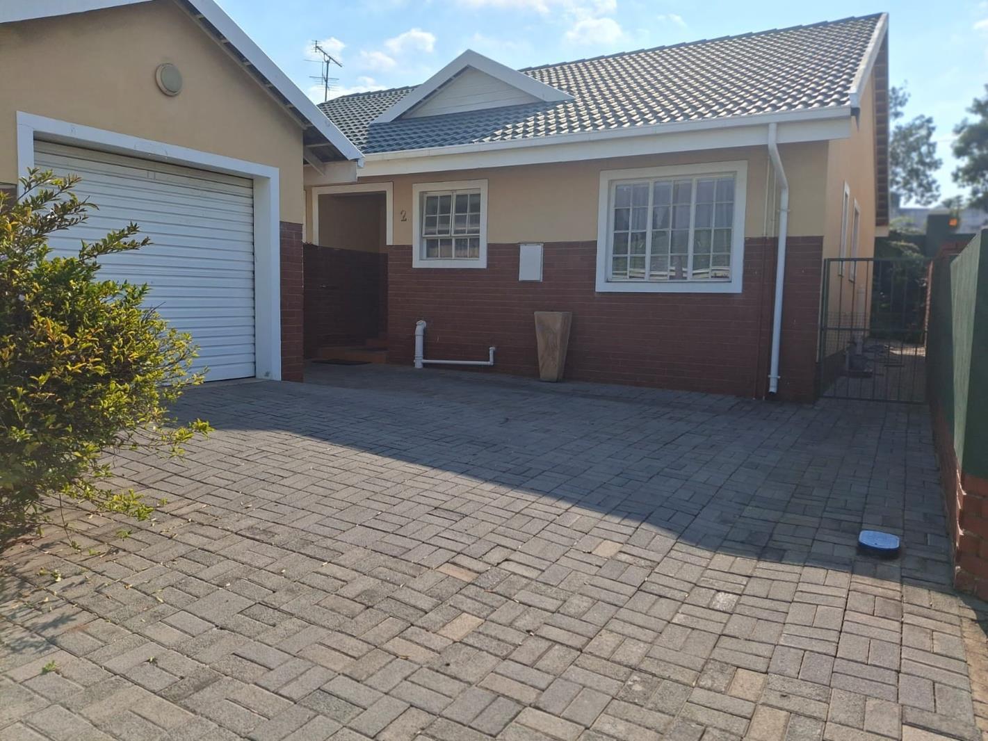 3 Bedroom Townhouse in South Crest