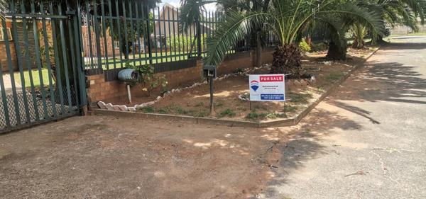 8 Bedroom House in Randfontein Central