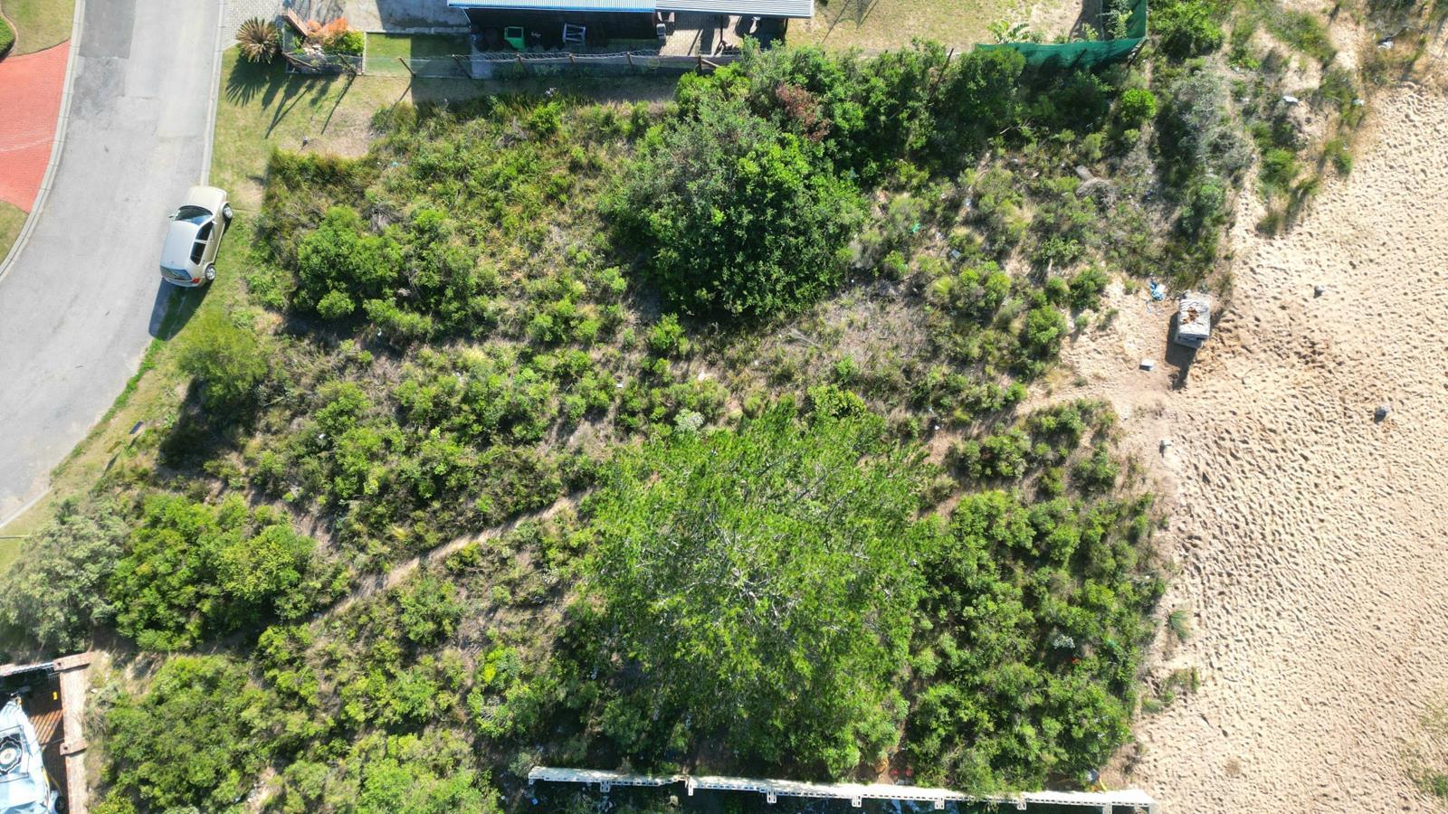 709 m² Land available in Zeegezicht