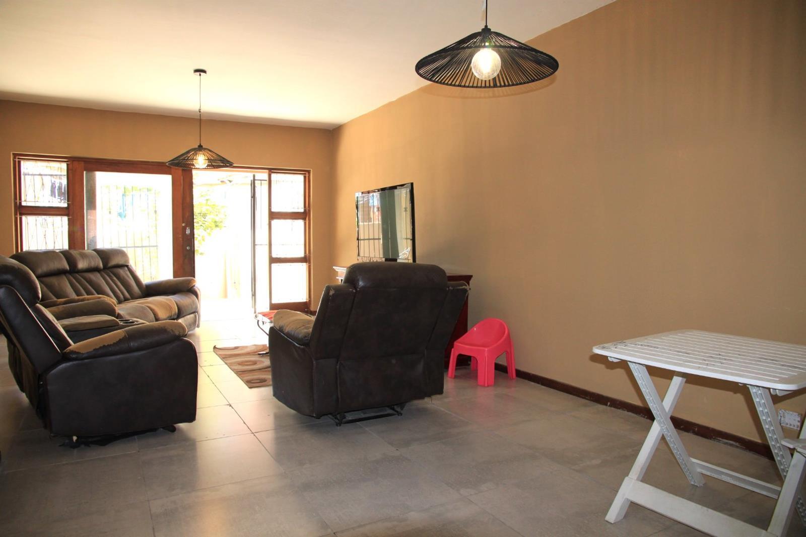 2 Bedroom Apartment in Southernwood